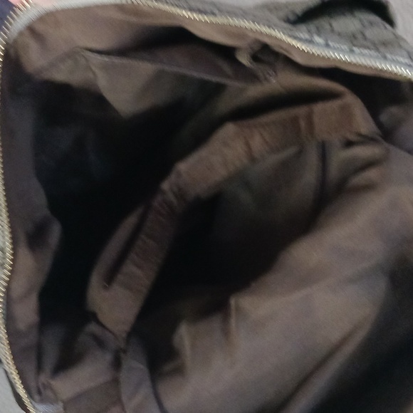 GD Backpack Style Tote - Picture 9 of 11